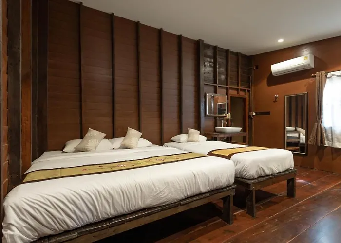 Reuan Vilawan บ้านพัก Ratchaburi