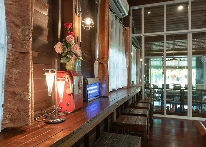 บ้านพัก Reuan Vilawan 3*