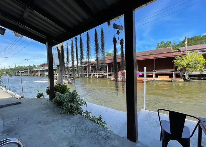 บ้านพัก Reuan Vilawan