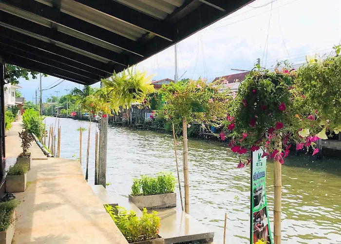 บ้านพัก Reuan Vilawan