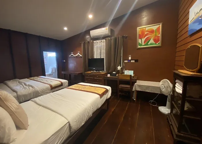 บ้านพัก Reuan Vilawan 3*